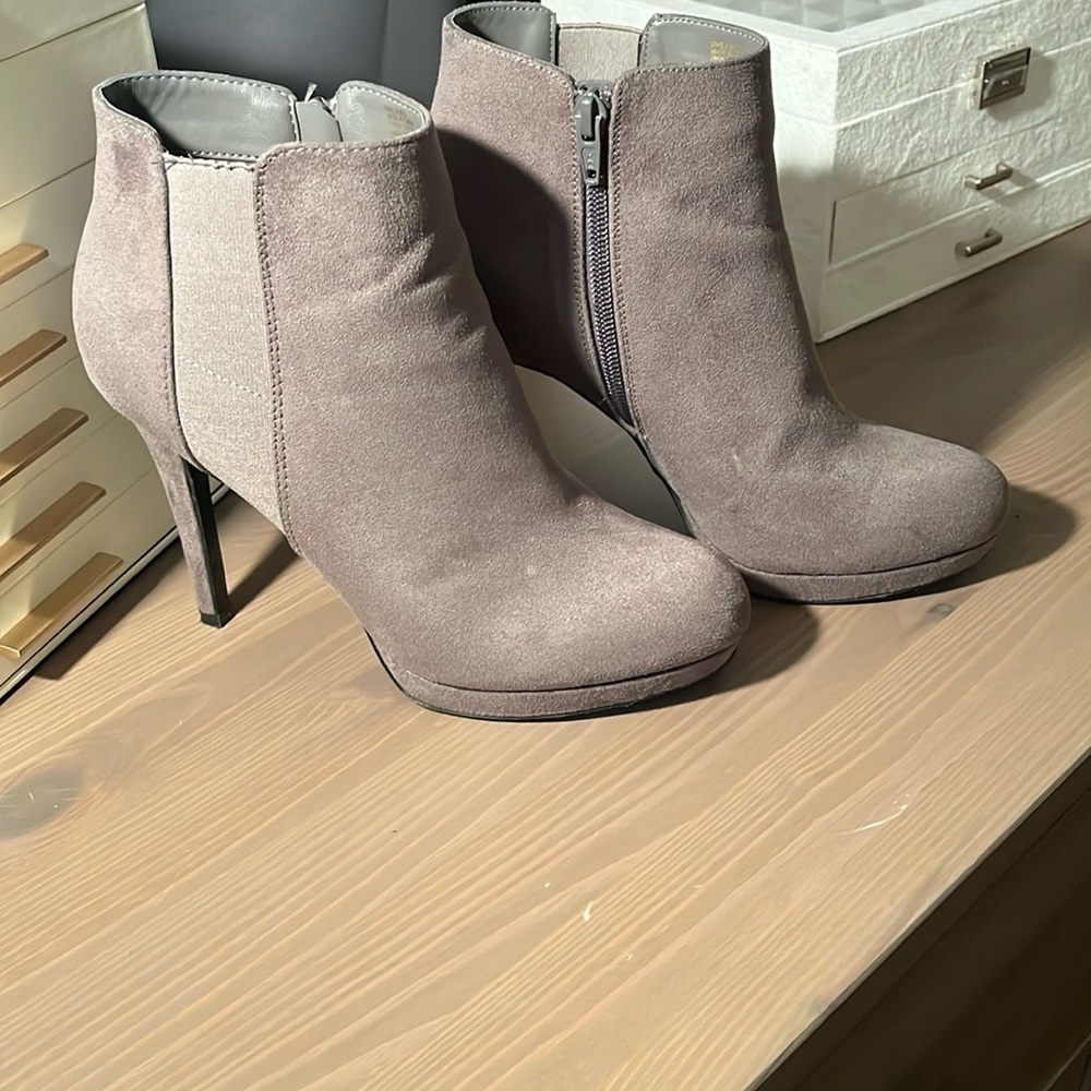 Elegant Taupe Suede Ankle Boots
